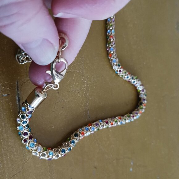 Gloria Vanderbilt Gold Tone Multi Color Rhinestone Encrusted Necklace - Picture 6 of 7